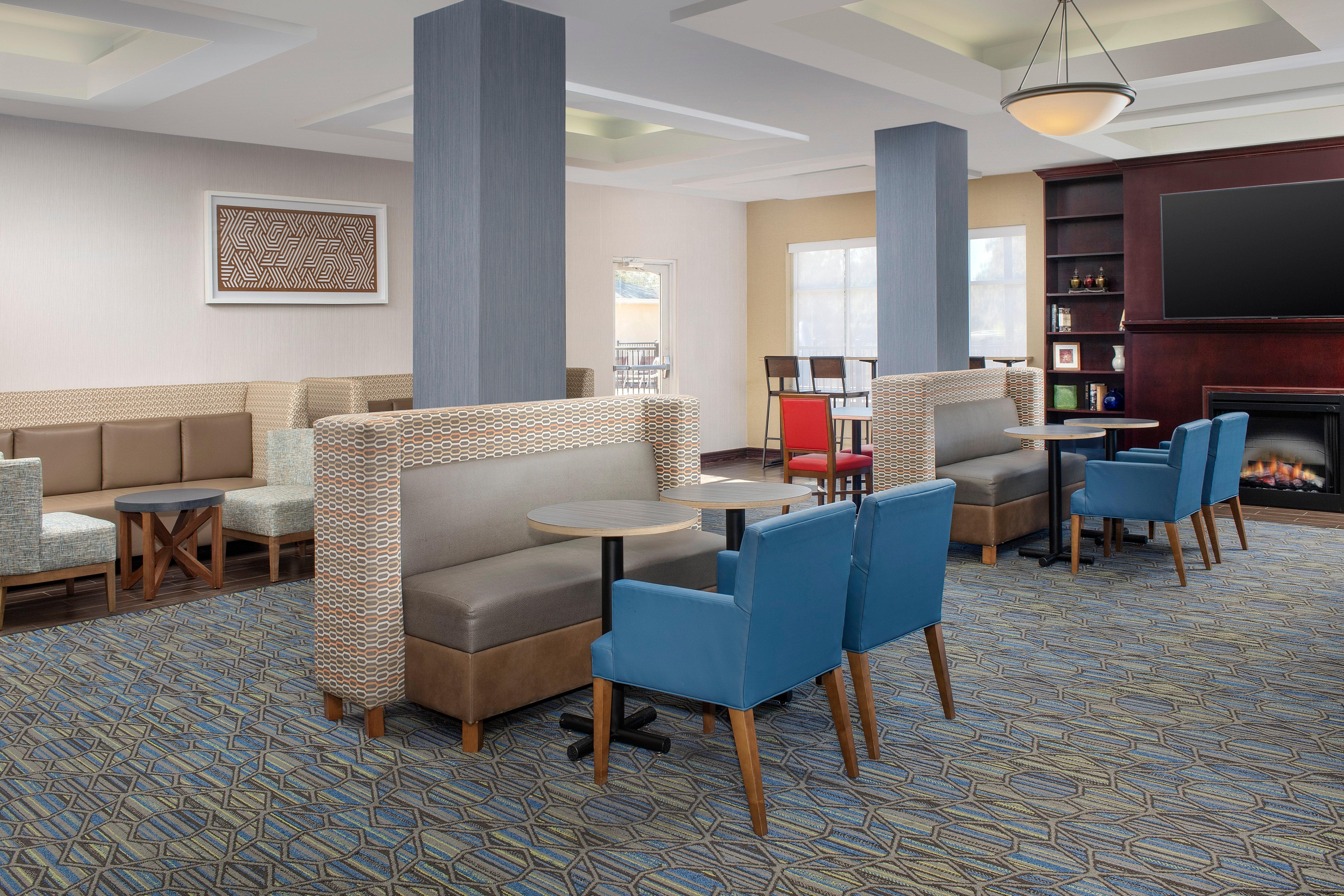 Holiday Inn Express Uvalde, An Ihg Hotel Exterior foto